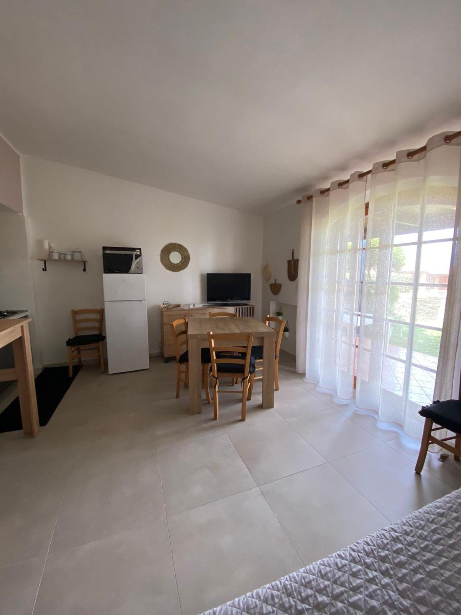 Casa Le Tonnare 6 Villa Стинтино Екстериор снимка